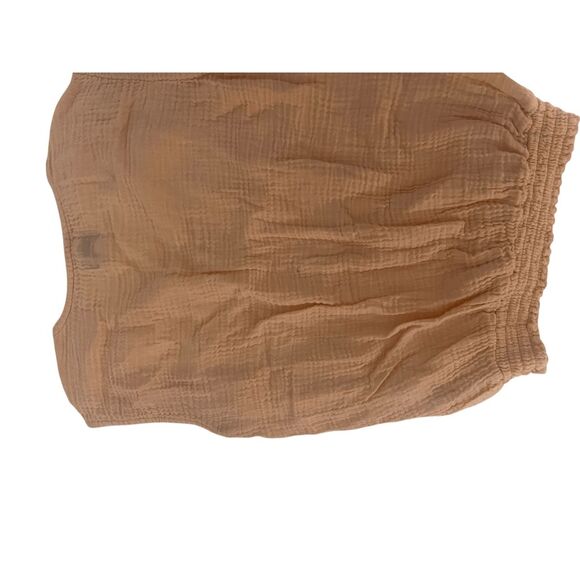 Evereve Peach Coral Colored Connor Smocked V Neck Top, light feel, sleeveless to - Picture 4 of 5